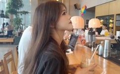 国产一卡2卡3卡4卡国色